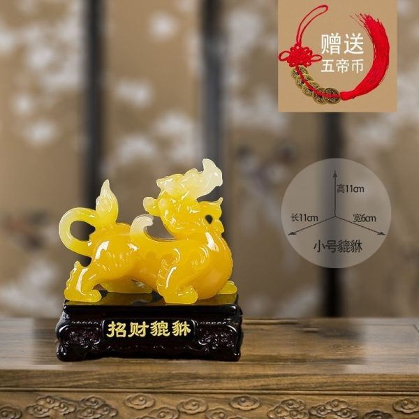 Male and female Pi Xiu guardians symbolizing wealth accumulation and financial protection.