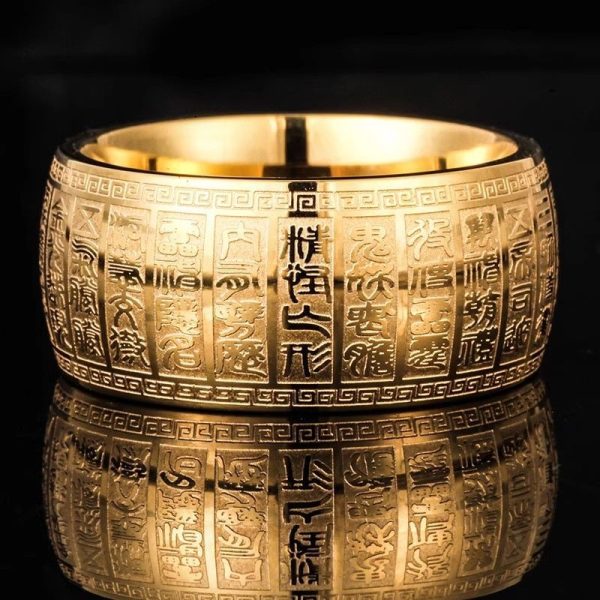 Sacred Eight Great Divine Mantras etched on the ring’s surface, symbolizing protection and fortune.